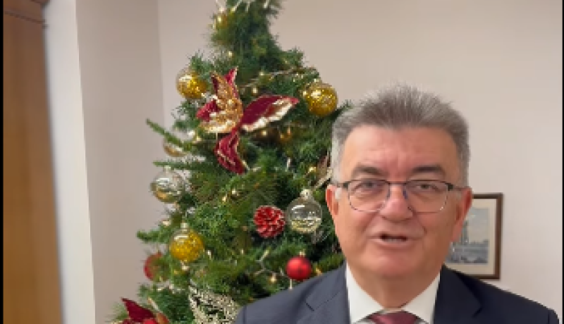 Μήνυμα Δημάρχου Κορινθίων Νίκου Σταυρέλη για τις γιορτές